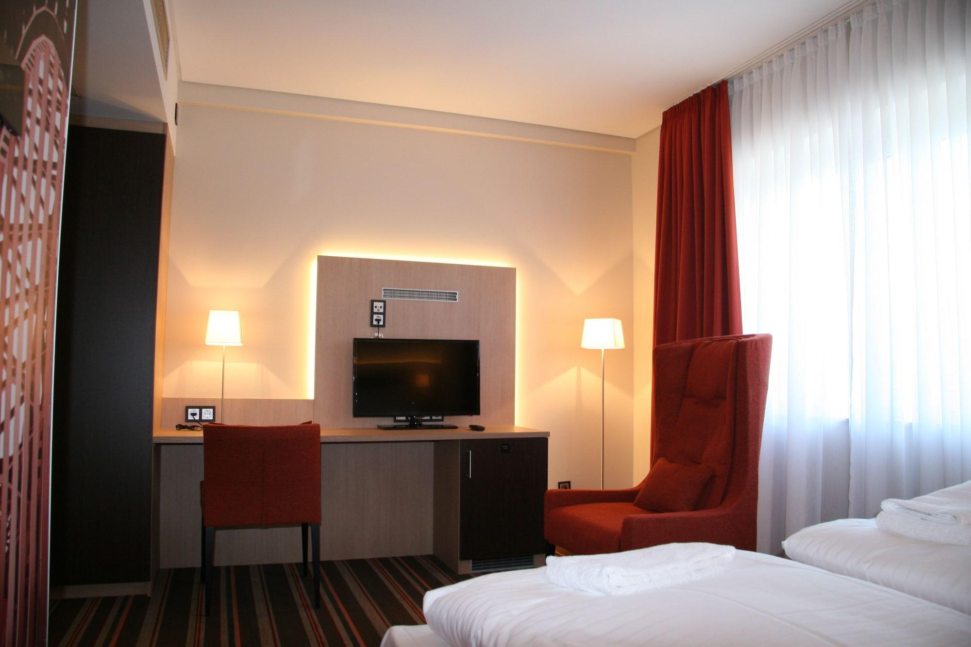 Hotel Fortune Kolín nad Rýnem Exteriér fotografie