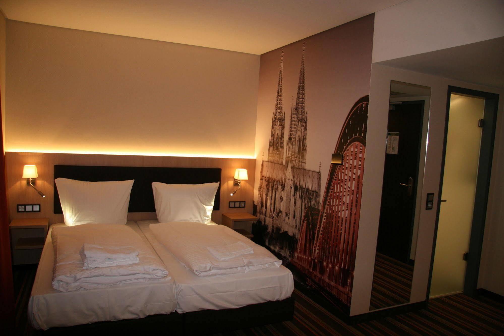 Hotel Fortune Kolín nad Rýnem Exteriér fotografie